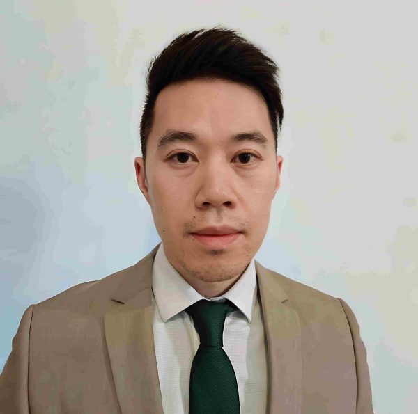 Head shot of Dr Alan Long